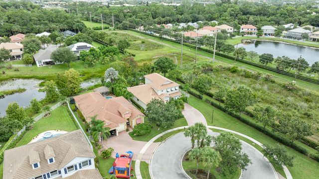 9241 Madewood Court, West Palm Beach, FL 33411