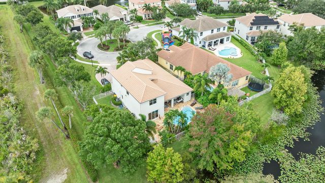 9241 Madewood Court, West Palm Beach, FL 33411