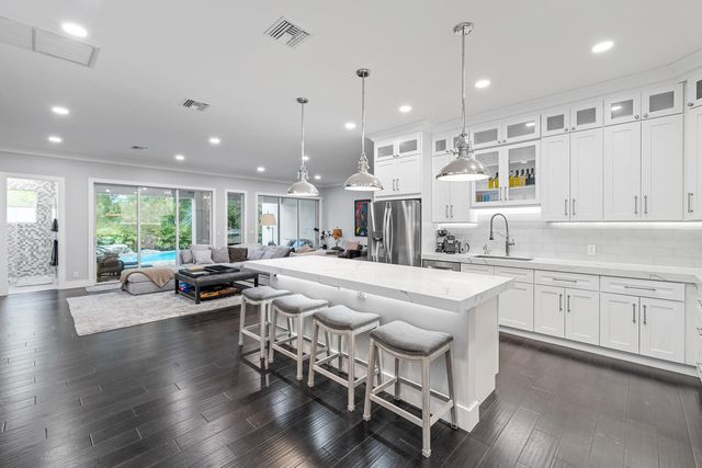 9241 Madewood Court, West Palm Beach, FL 33411