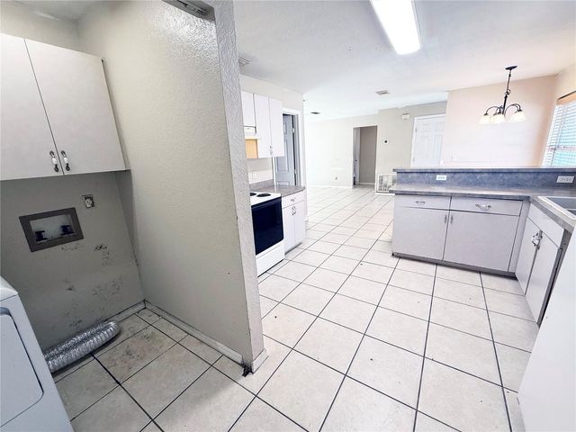 76 WILLOW ROAD, Ocala, FL 34472