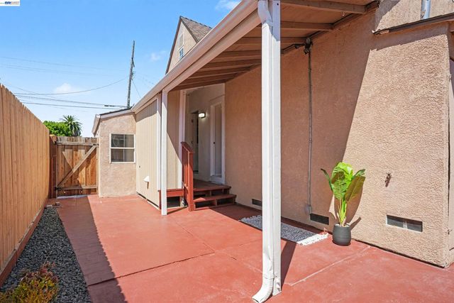 592 Lewis Ave, San Leandro, CA 94577