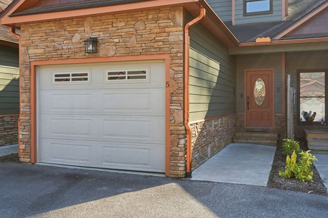 130 Emory Circle Unit 5, Blairsville, GA 30512