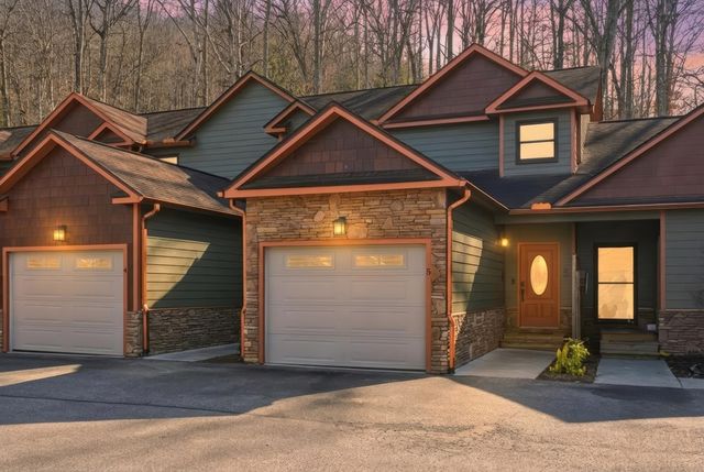 130 Emory Circle Unit 5, Blairsville, GA 30512