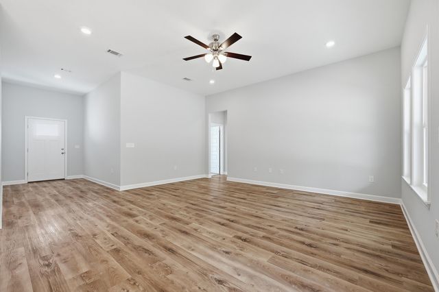 6115 Mildred's Way, Crestview, FL 32539