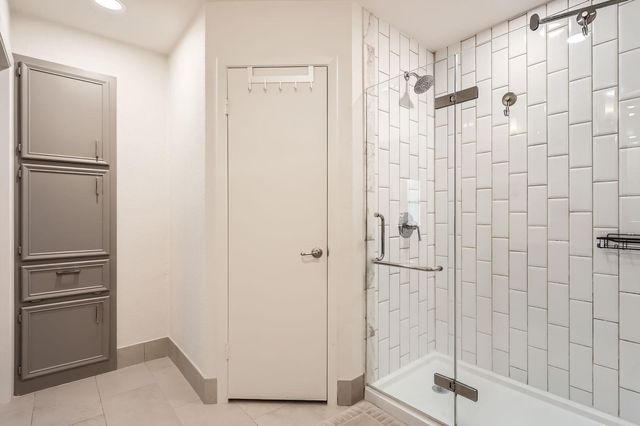 9518 Topridge DR 7, Austin, TX 78750