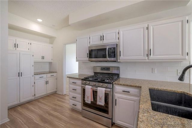 13835 Craig Street, Overland Park, KS 66223