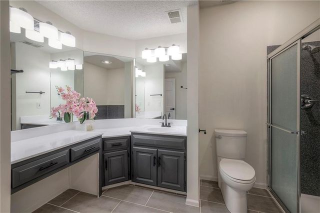 13835 Craig Street, Overland Park, KS 66223