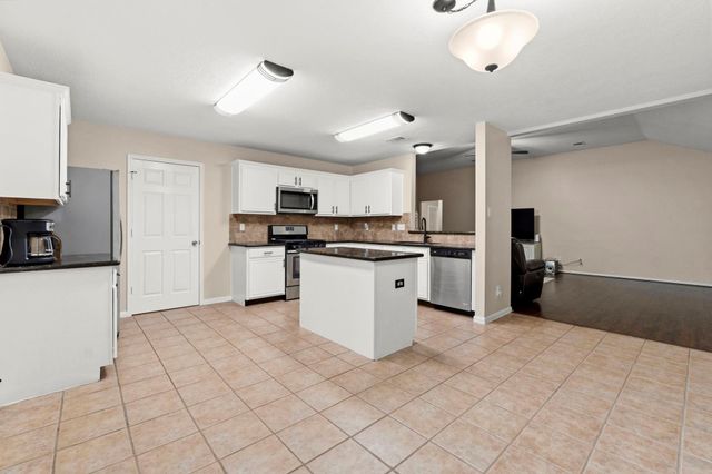 7023 Hayden Drive, Magnolia, TX 77354