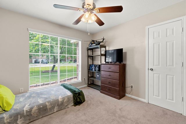 7023 Hayden Drive, Magnolia, TX 77354