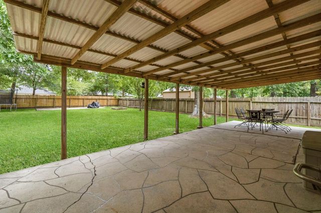 7023 Hayden Drive, Magnolia, TX 77354