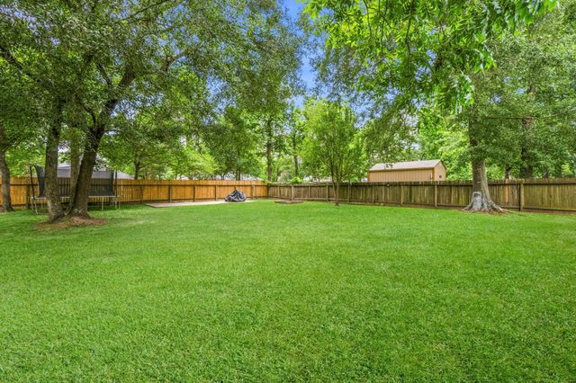 7023 Hayden Drive, Magnolia, TX 77354