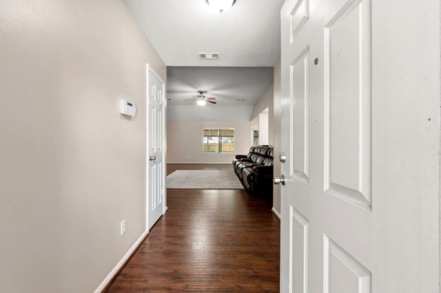 7023 Hayden Drive, Magnolia, TX 77354