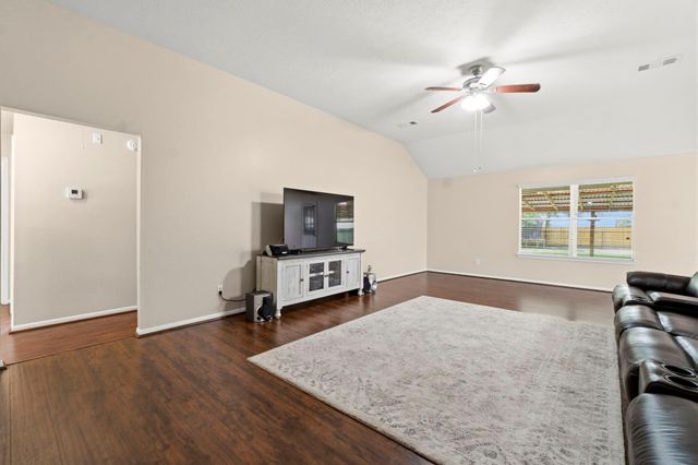 7023 Hayden Drive, Magnolia, TX 77354