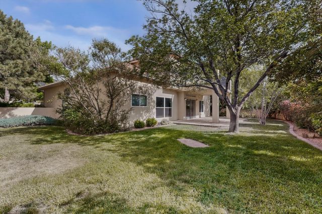 1327 Canyon Rim Drive NE, Albuquerque, NM 87112