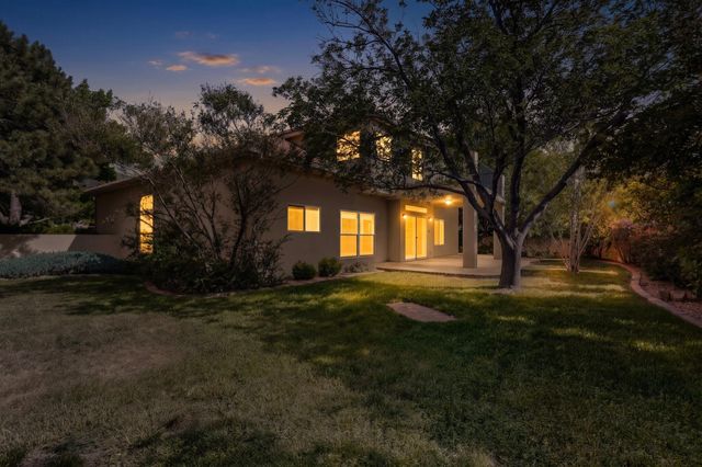 1327 Canyon Rim Drive NE, Albuquerque, NM 87112