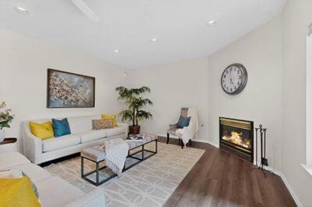 1327 Canyon Rim Drive NE, Albuquerque, NM 87112