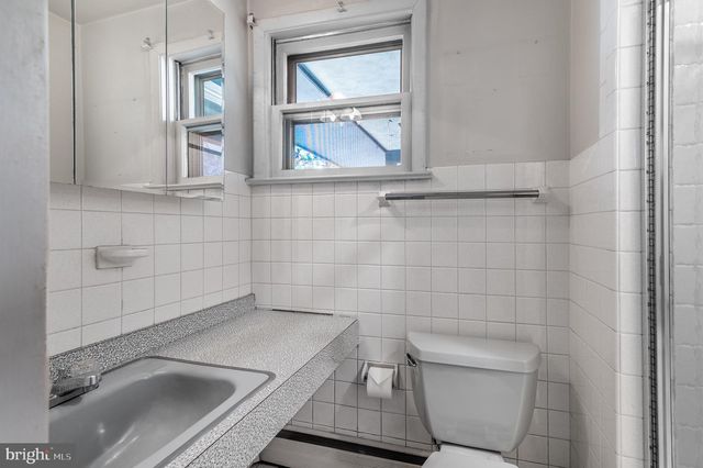 2310 HORSESHOE TRL, Chester Springs, PA 19425