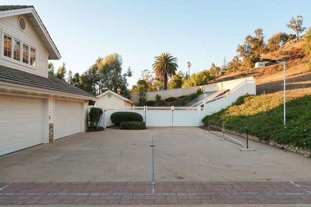 12212 Rockstream Road, Lakeside, CA 92040