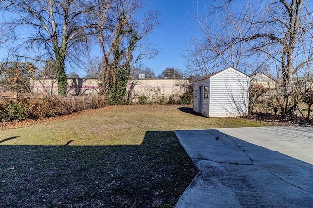 2446 Lynn Iris Drive, Decatur, GA 30032