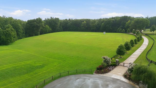 1 Casparis Rd, Franklin, TN 37064