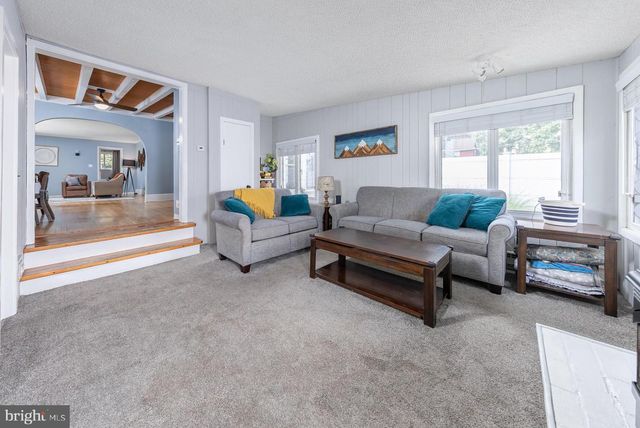 103 LAKE AVE, Hamilton, NJ 08610