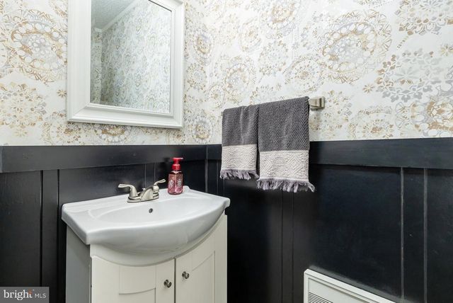 103 LAKE AVE, Hamilton, NJ 08610