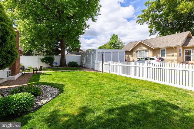 103 LAKE AVE, Hamilton, NJ 08610