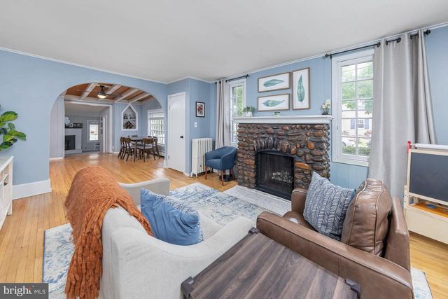 103 LAKE AVE, Hamilton, NJ 08610