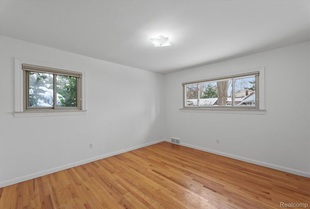 42583 Five Mile Road, Plymouth, MI 48170