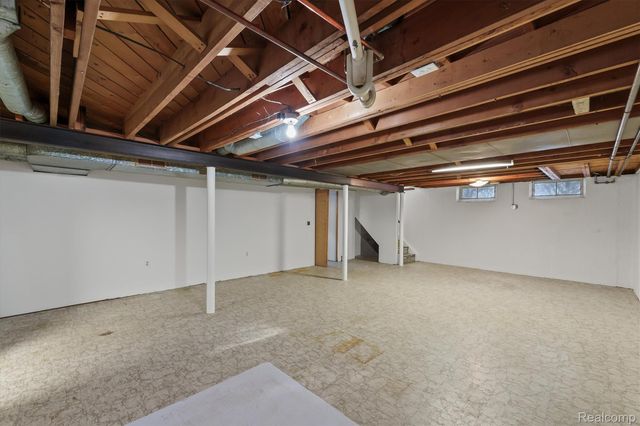 42583 Five Mile Road, Plymouth, MI 48170