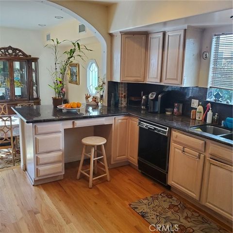 12944 Woodbridge Street, Studio City (los Angeles), CA 91604