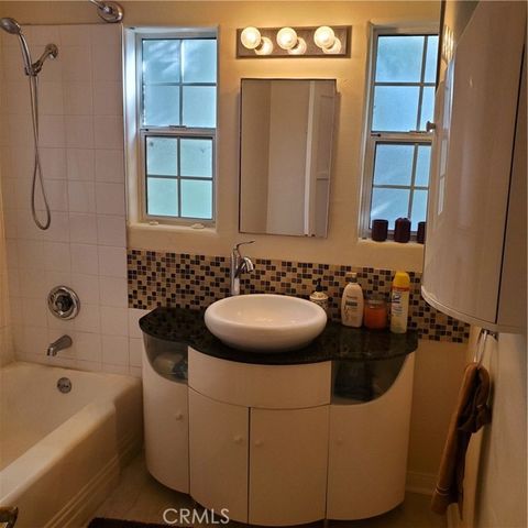 12944 Woodbridge Street, Studio City (los Angeles), CA 91604