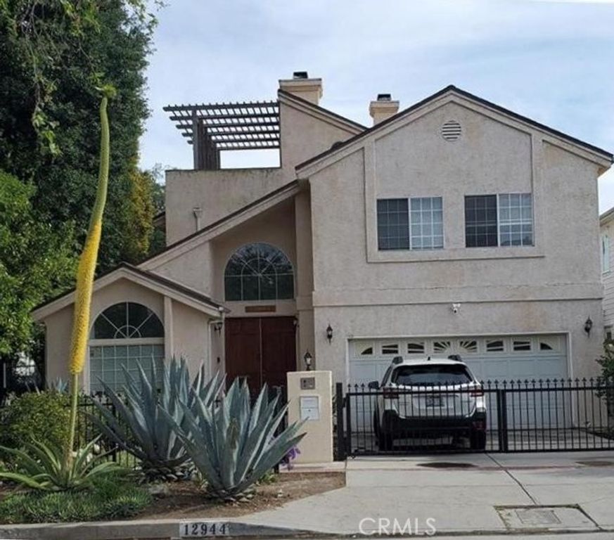 12944 Woodbridge Street, Studio City (los Angeles), CA 91604