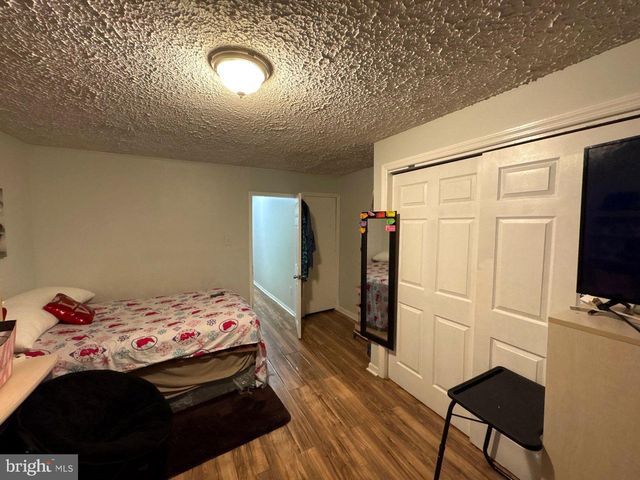 32 ELM ST, Trenton, NJ 08611
