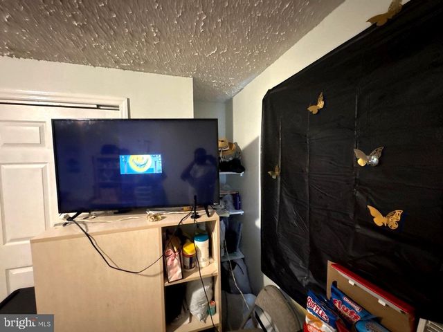 32 ELM ST, Trenton, NJ 08611