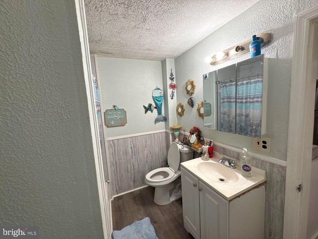32 ELM ST, Trenton, NJ 08611