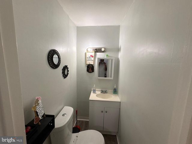 32 ELM ST, Trenton, NJ 08611