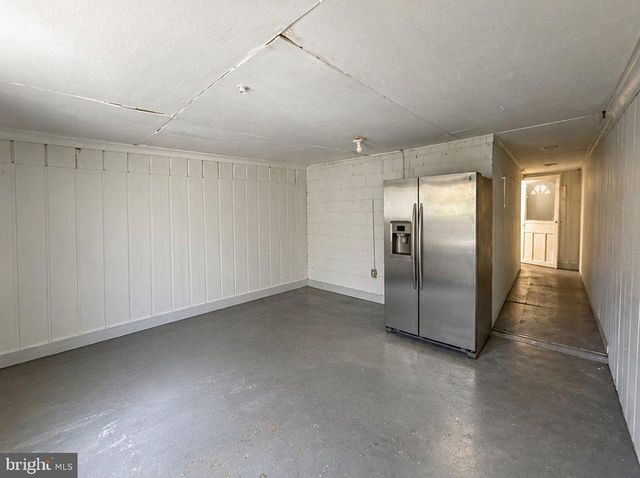 32 ELM ST, Trenton, NJ 08611