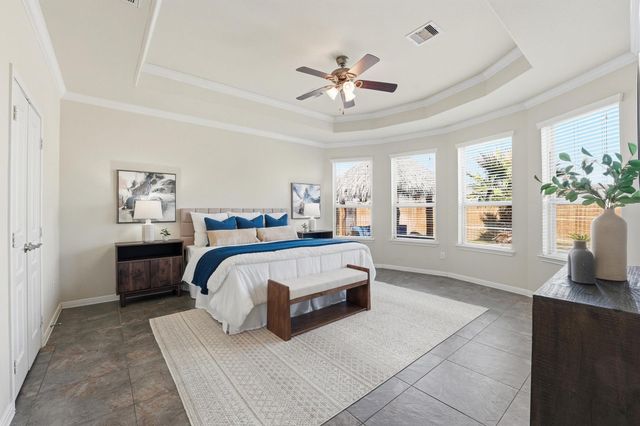 24630 Emerald Pool Falls Drive, Tomball, TX 77375