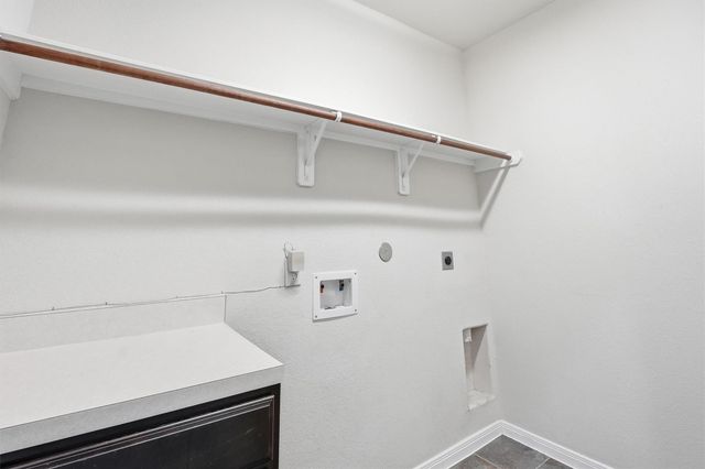 24630 Emerald Pool Falls Drive, Tomball, TX 77375