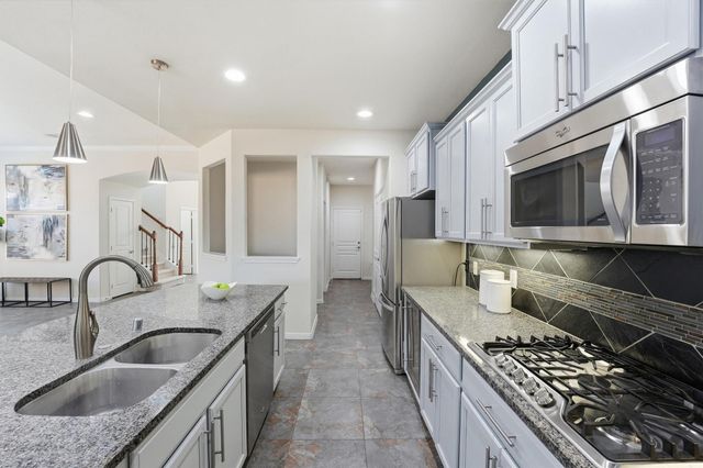 24630 Emerald Pool Falls Drive, Tomball, TX 77375