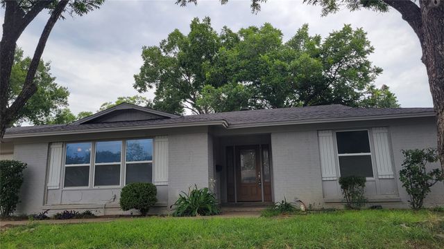 5613 Ammons Street, Haltom City, TX 76117