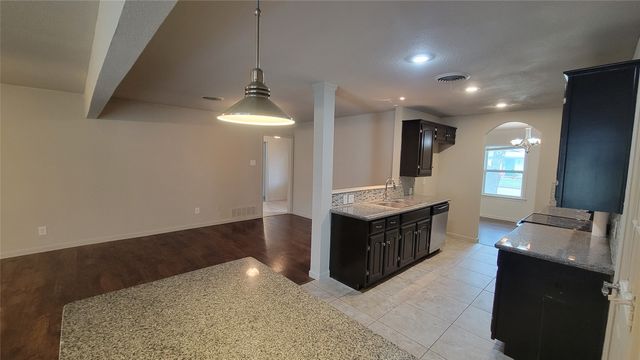 5613 Ammons Street, Haltom City, TX 76117