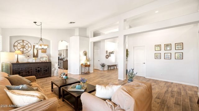 2053 S RED ROCK Court, Gilbert, AZ 85295