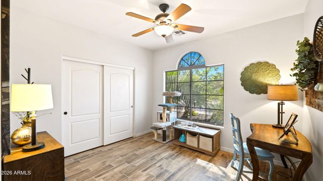 2053 S RED ROCK Court, Gilbert, AZ 85295