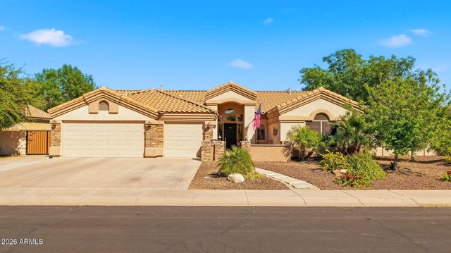 2053 S RED ROCK Court, Gilbert, AZ 85295