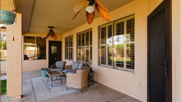 2053 S RED ROCK Court, Gilbert, AZ 85295