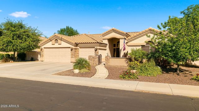 2053 S RED ROCK Court, Gilbert, AZ 85295