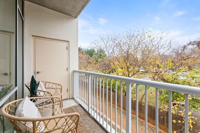 1600 Barton Springs RD 4204, Austin, TX 78704