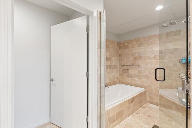 1600 Barton Springs RD 4204, Austin, TX 78704